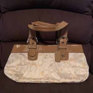 Coach shoulder bag great condition